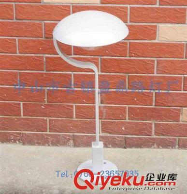 廠家直銷精品定制 YX-T7004戶外草坪燈，點(diǎn)亮您的庭院之美